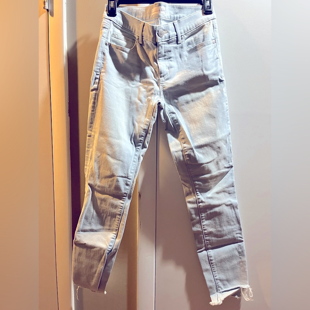 Loft Skinny Jeans in Light Wash in Size 26 (2)